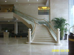 旋舞的艺术 探秘豪华型全悬空天然大理石旋转楼梯